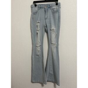 Rue 21 Women’s Size 6 Light Wash Distressed Stretch Flare Jeans